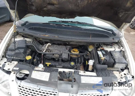 2001 Dodge Grand Caravan Sport from USA, damaged, VIN 2B8GP44G71R177804